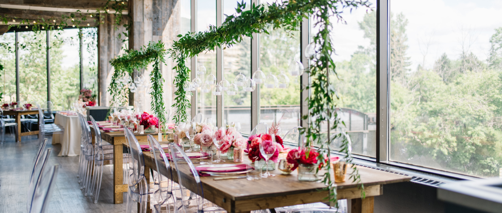 Special Event Rentals - Edmonton sets up outdoor tent wedding in Leduc County